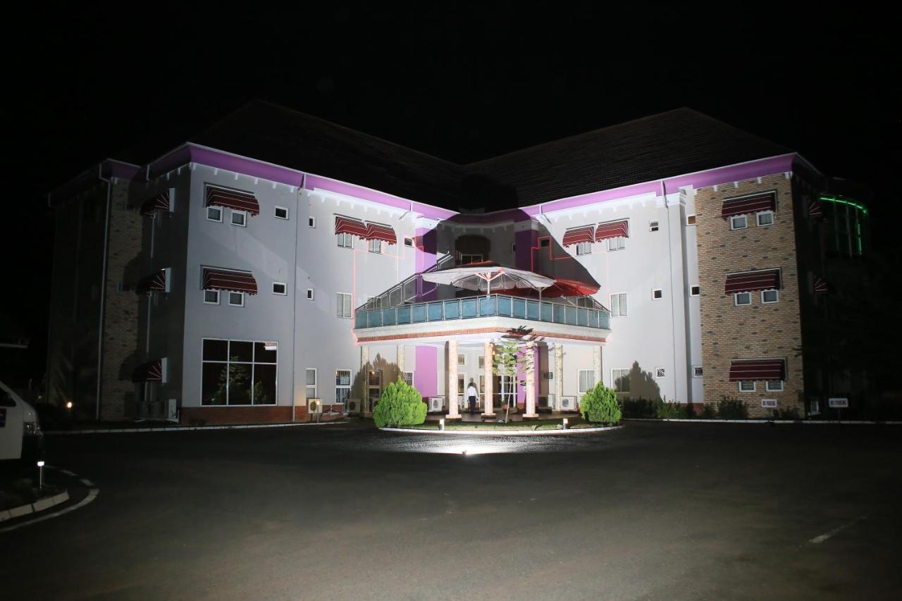 Oxygen Holiday Resort Оуери Екстериор снимка